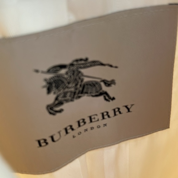 BURBERRY double breasted Peacoat - Picture 6 of 10